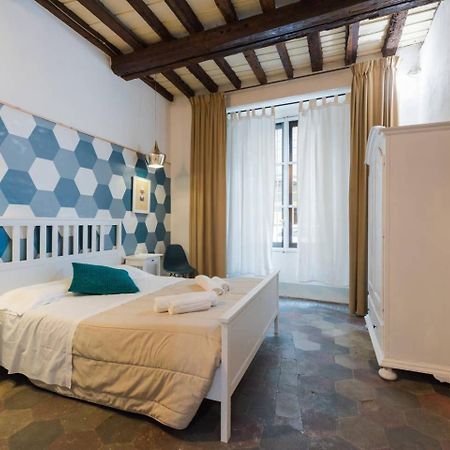 F4 - Santa Croce One Bedroom Flat 2 To 4 Guests Florencia Exterior foto