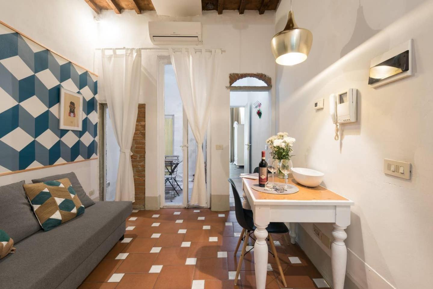 F4 - Santa Croce One Bedroom Flat 2 To 4 Guests Florencia Exterior foto